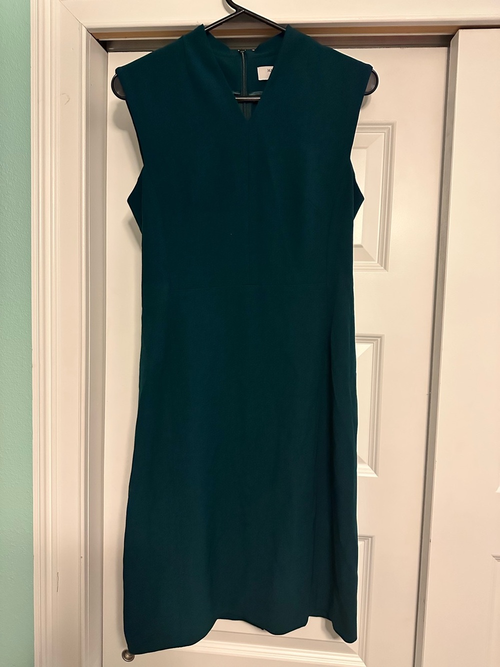 MM Lafleur Aditi Sheath Dress Sz 4 Sleeveless Knee Length V-Neck Jade Green EUC